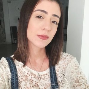 Meet your Posher, Alejandra